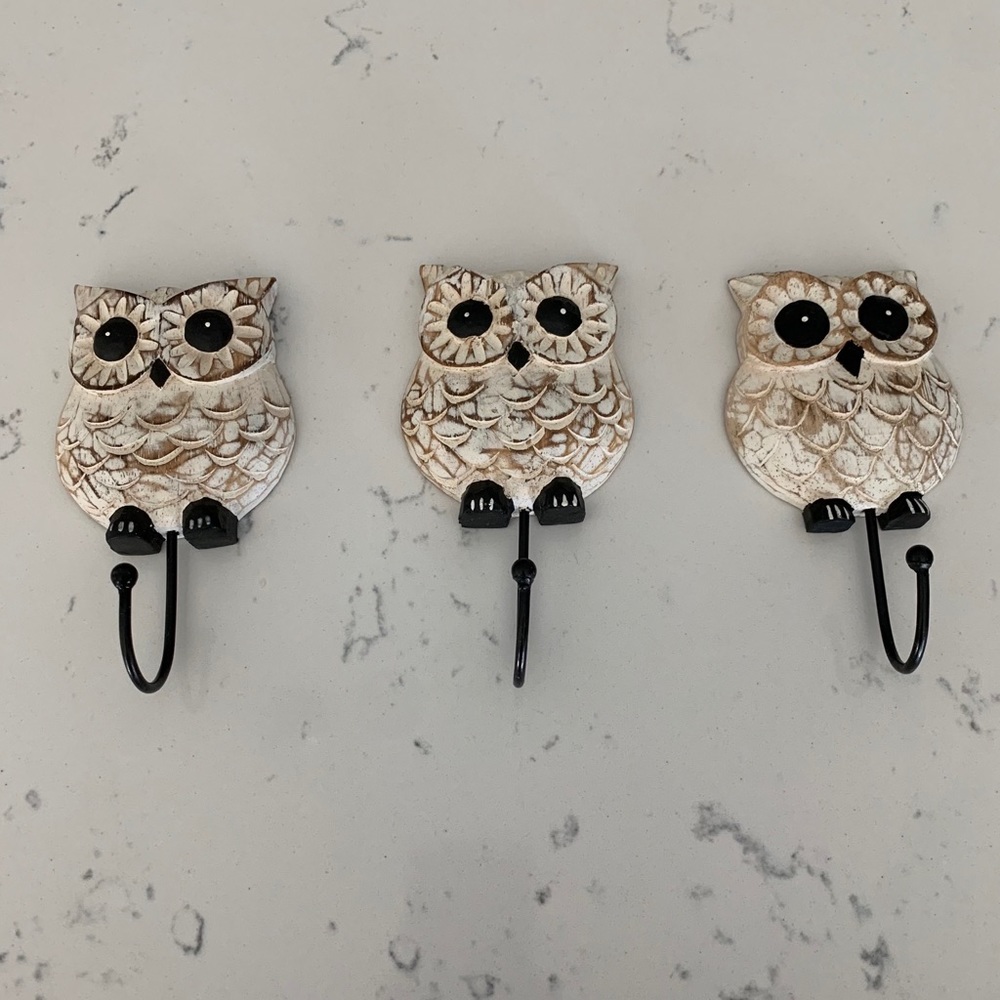 Owl wall hooks